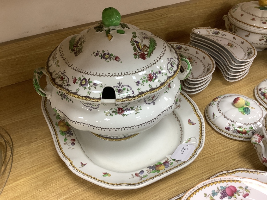 A Copeland Spode 'Rockingham' pattern matched part dinner service